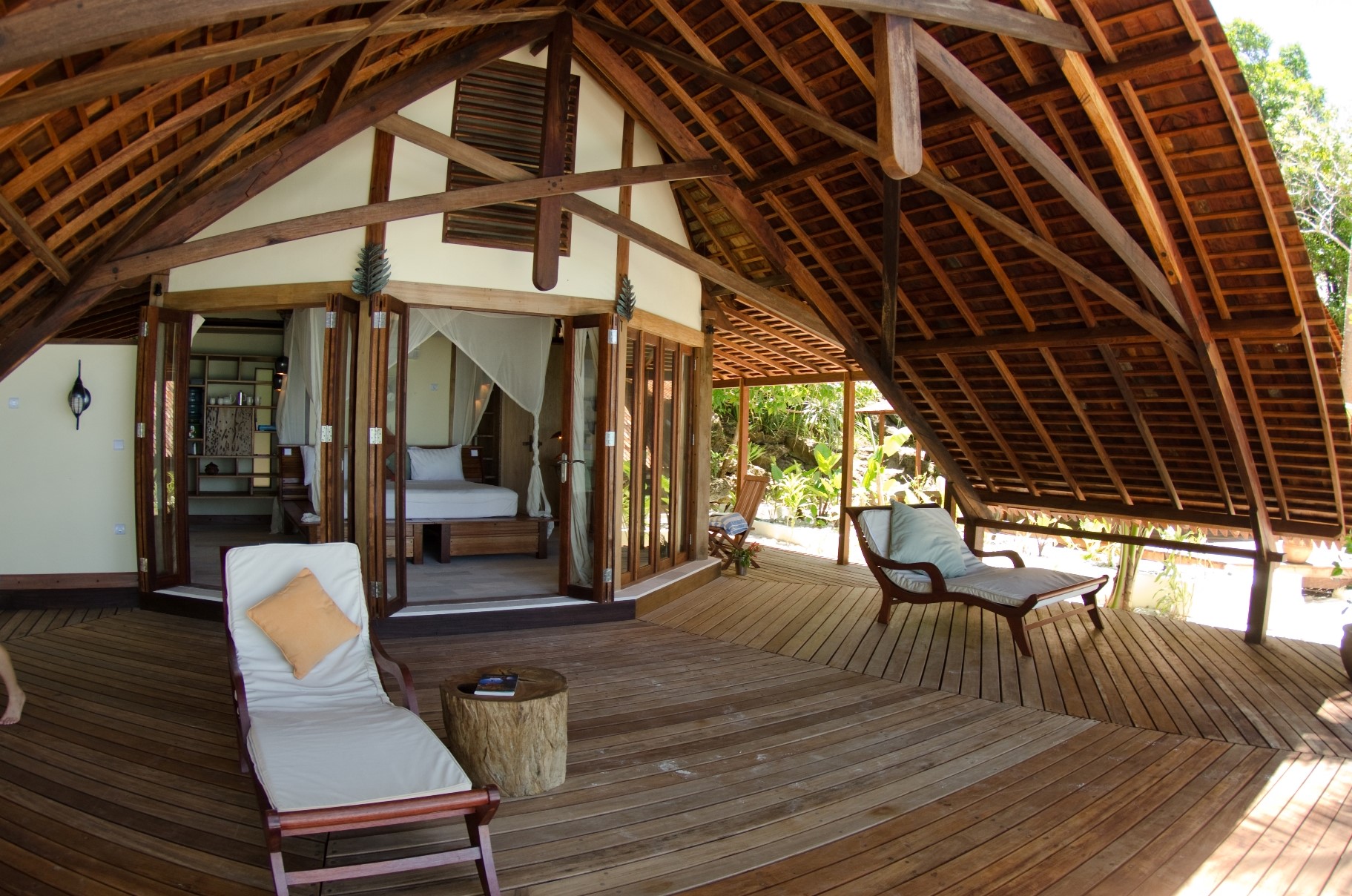 misool-eco-resort-raja-ampat-indonesia-ampersand-travel-3