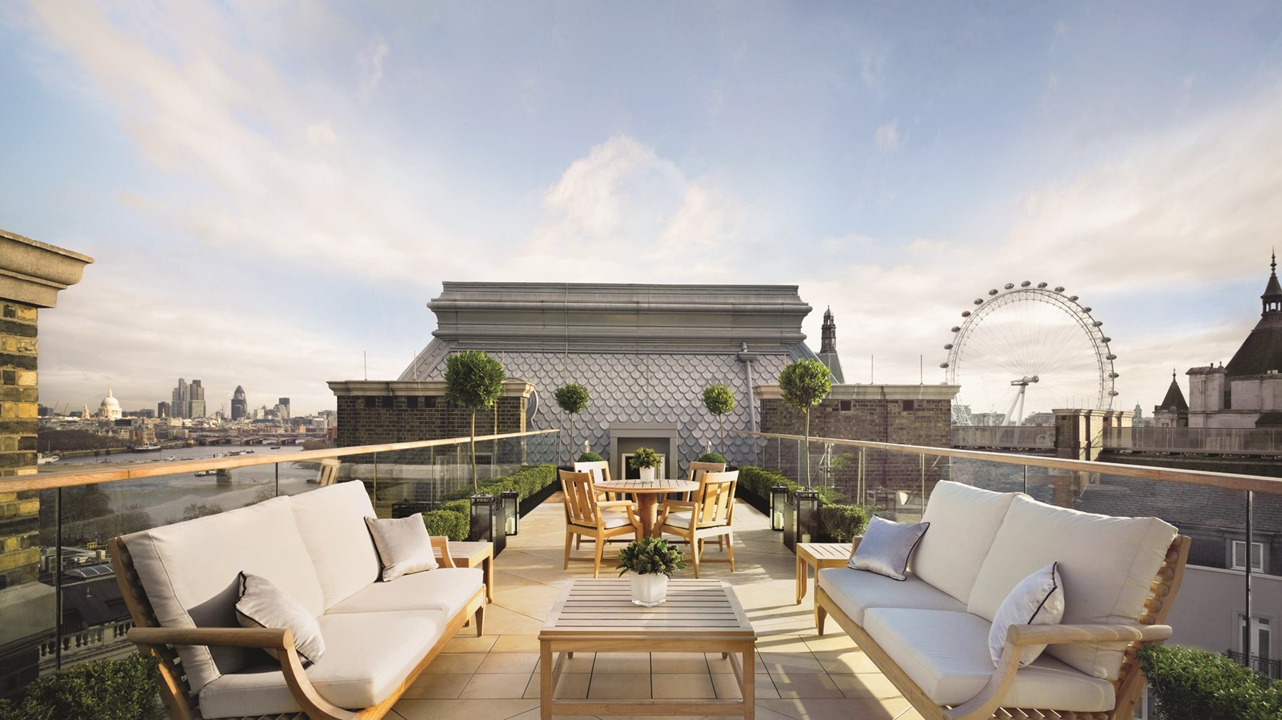 UK Corinthia Suite Terrace