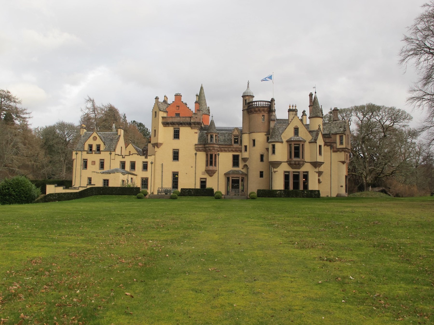 UK Aldourie Castle Loch Ness Scotland UK 19 