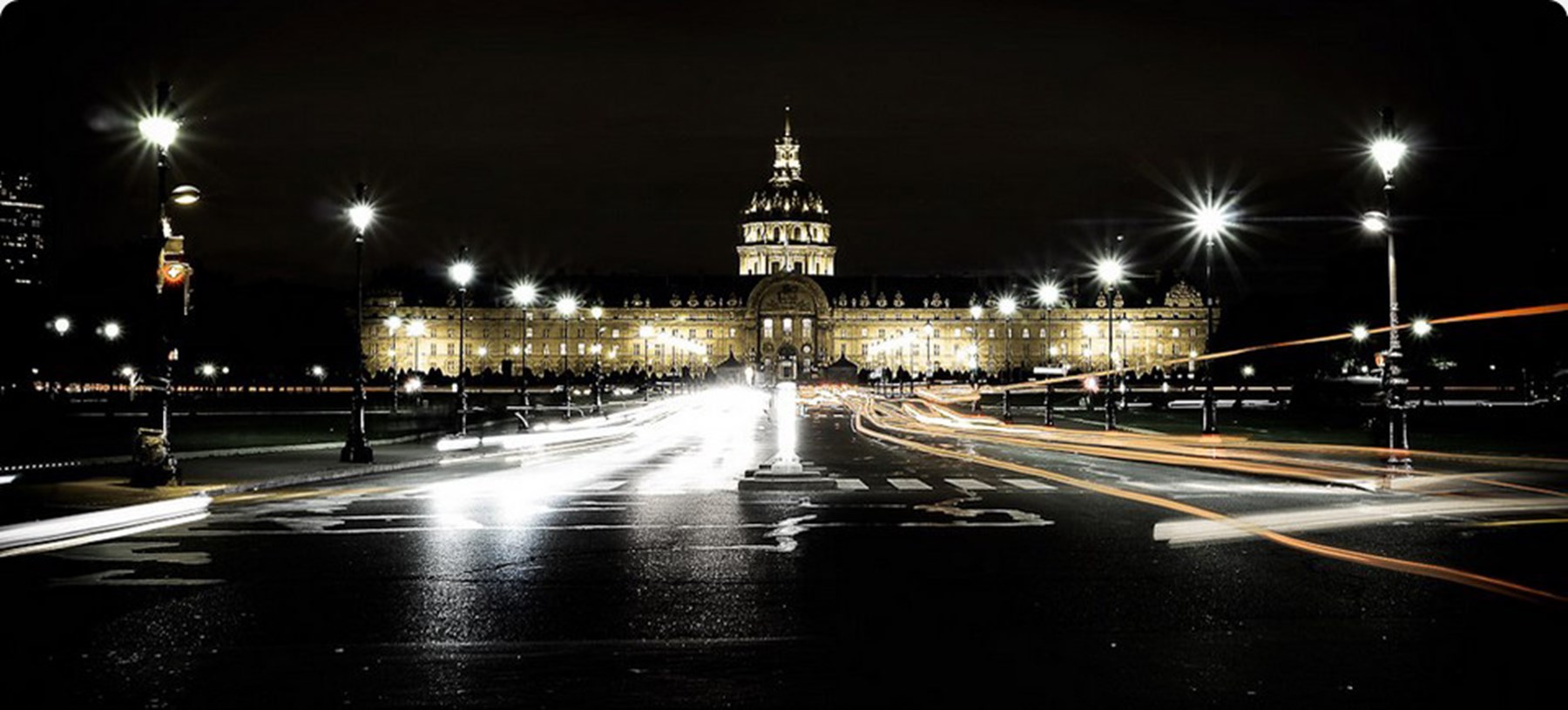 PARIS Le Bristol Main Image Home Page2