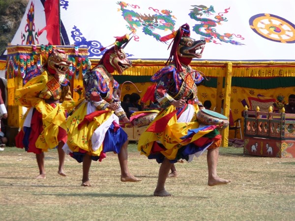 Bhutan Kings Birthday Celebrations Punakha Bhutan Luxury Holiday With Ampersand Travel