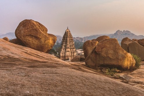 A mini-guide to Hampi, an ancient world of Rocks & Ruins