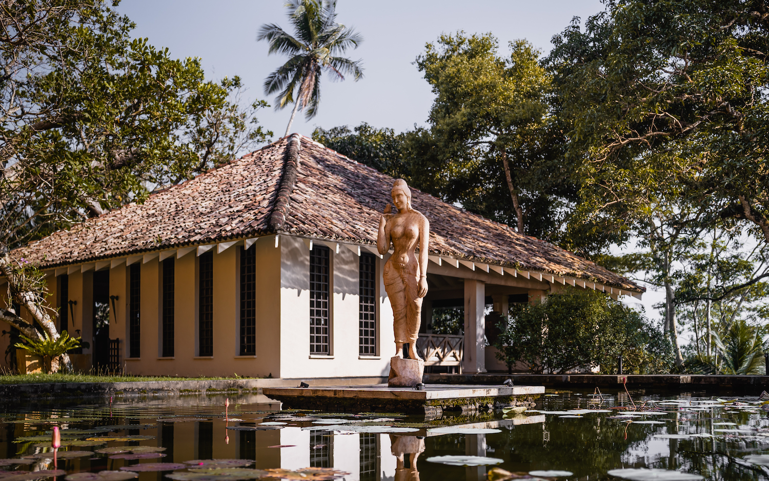 Kahanda Kanda, Sri Lanka 1.jpg (1)