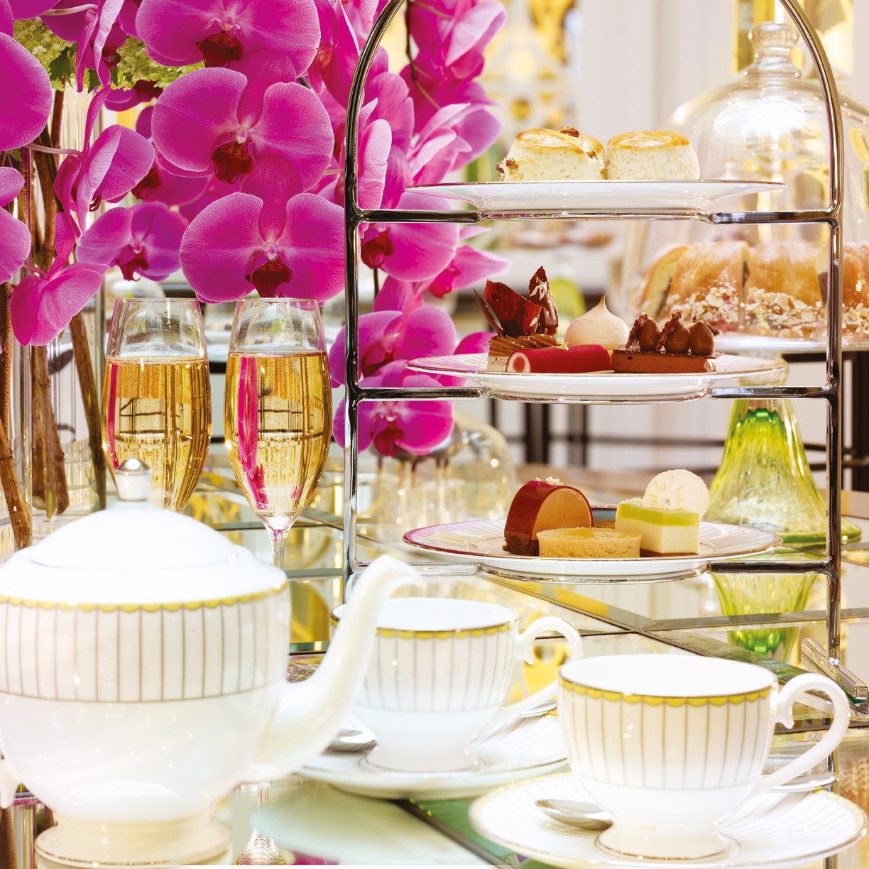 4-corinthia-afternoon-tea