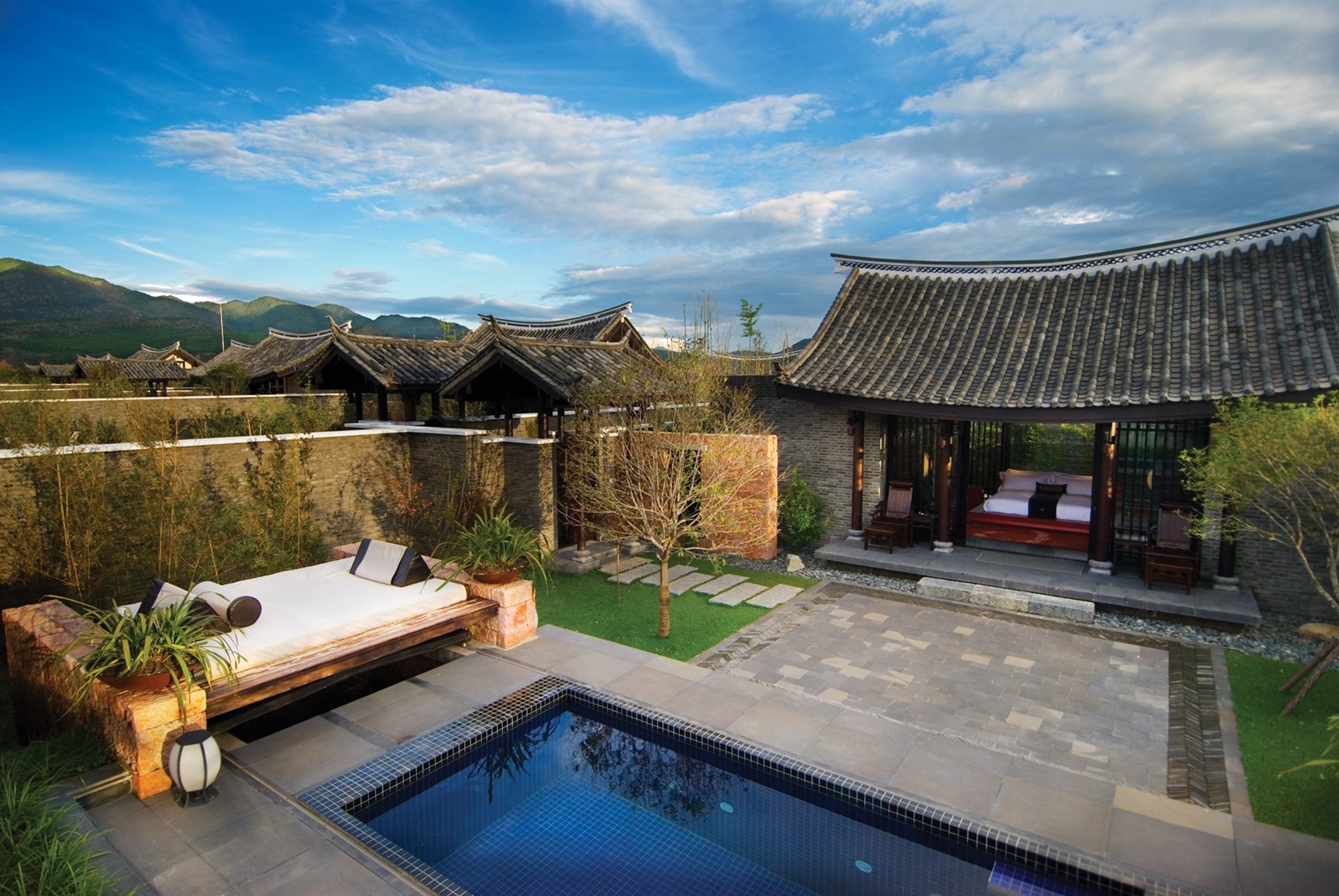 CHINA - Banyan Tree Lijiang, Pool Villa