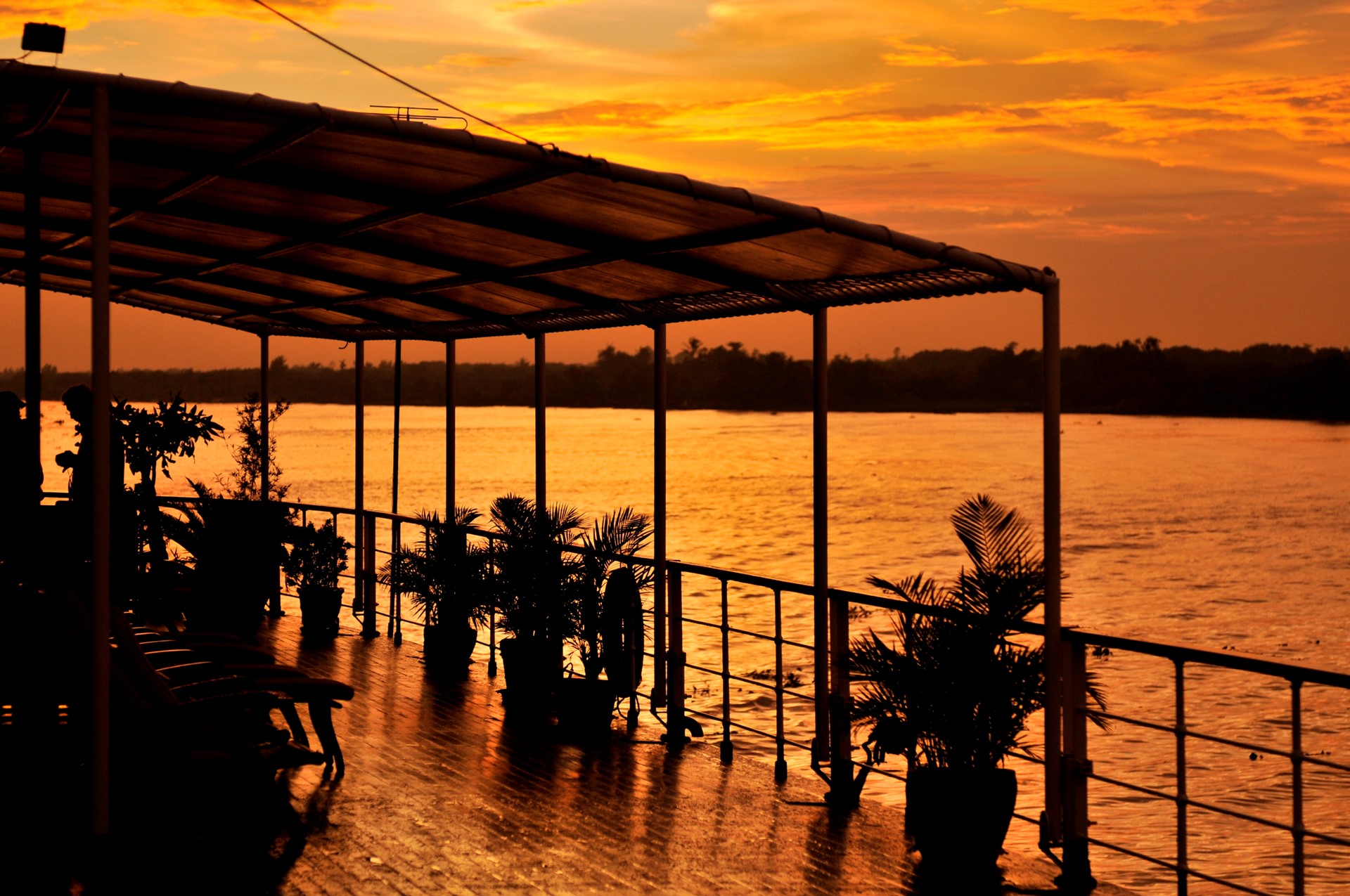 BURMA RV Paukan Irrawaddy River 2