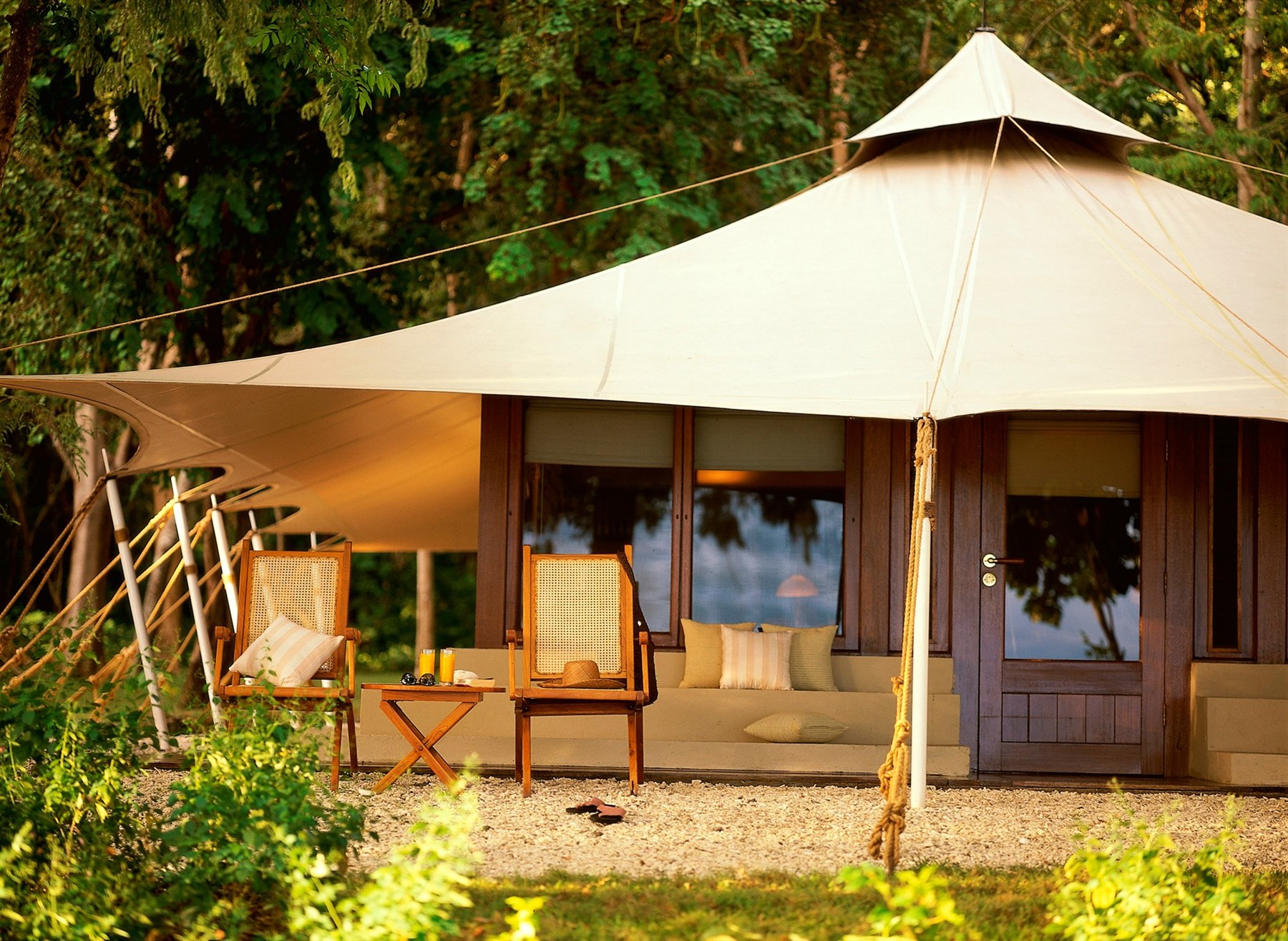 INDONESIA Amanwana Tents