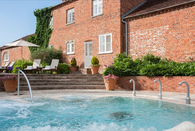 Four Seasons Hampshire UK 6 