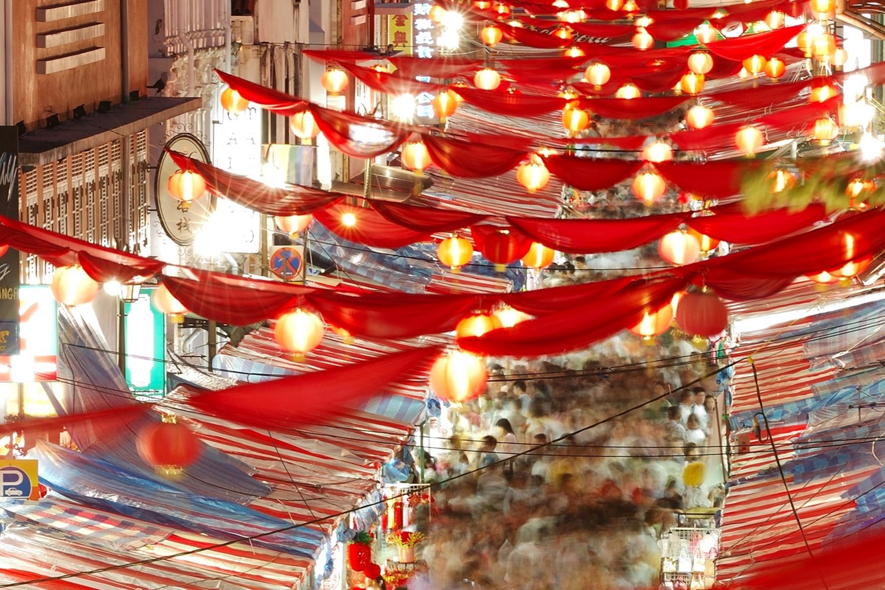 SINGAPORE He Chinatown Night Market Most Lively During The Countdown To The Chinese New Year