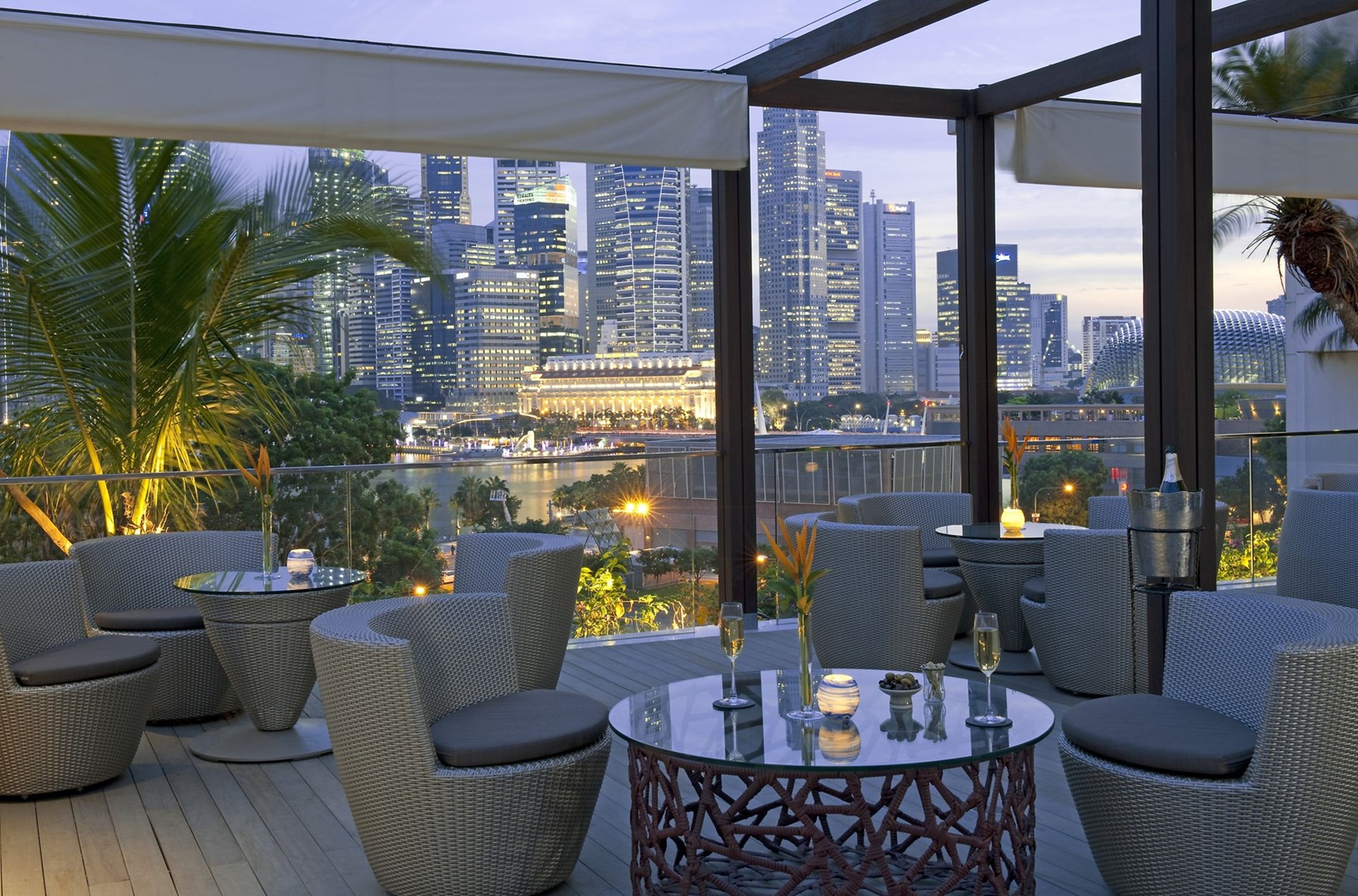 SINGAPORE Mandarin Oriental Bay 5 Lounge