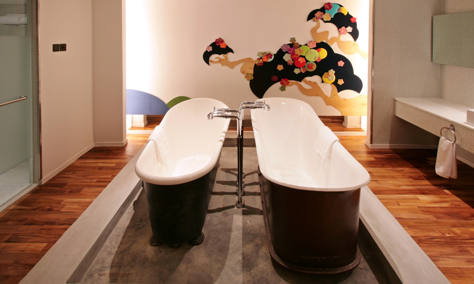 SINGAPORE New Majestic Hotel Attic Suite Sakura Virgin Snow By Lee Meiling 