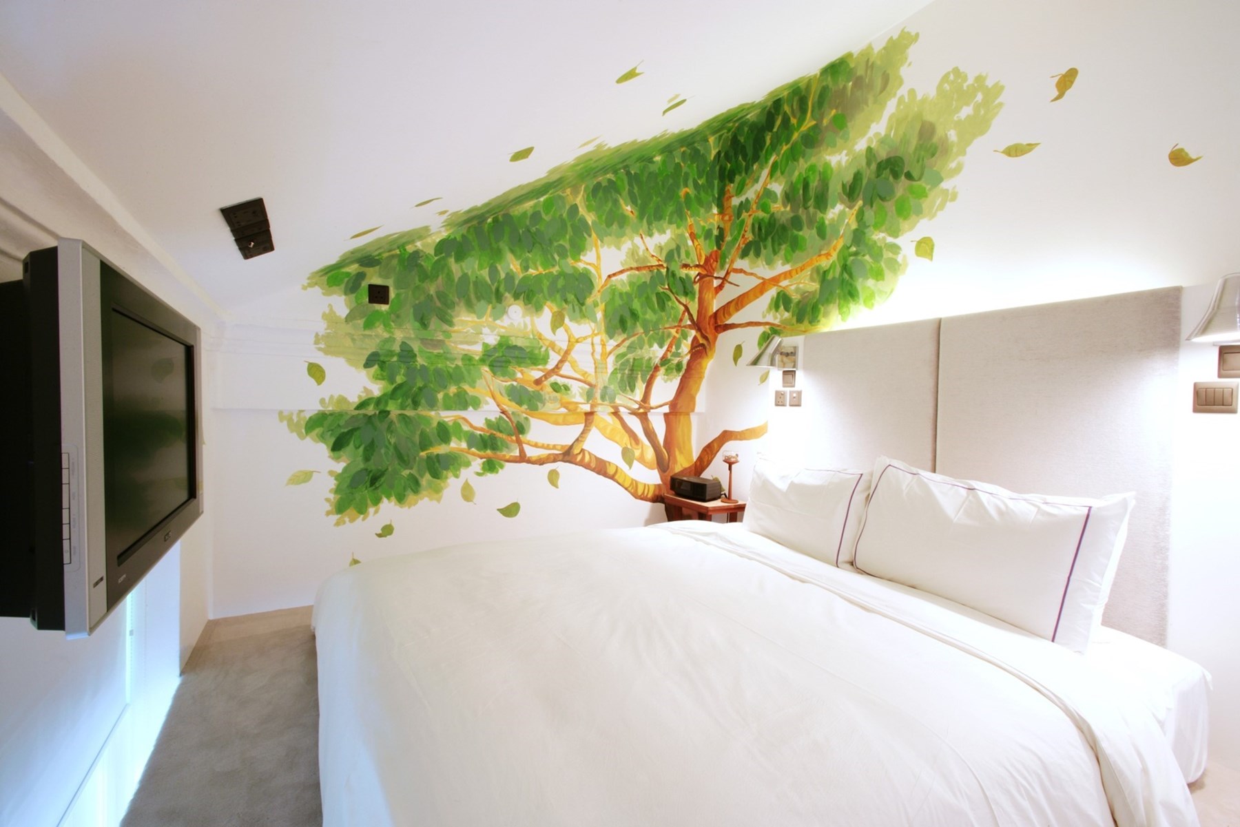 SINGAPORE New Majestic Hotel Junior Lifestyle Room Fly Away By Kng Mian Tze