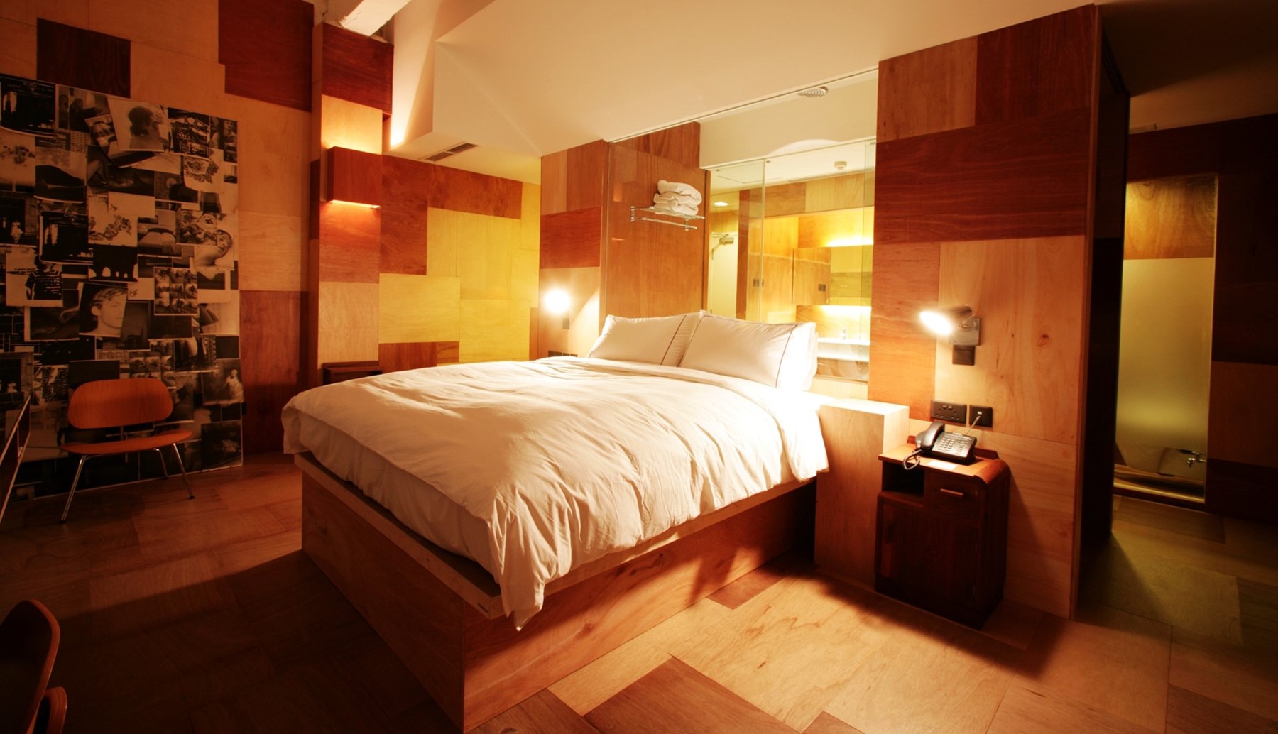 SINGAPORE New Majestic Hotel Singapore Lifestyle Room Work By Theseus Chan 2