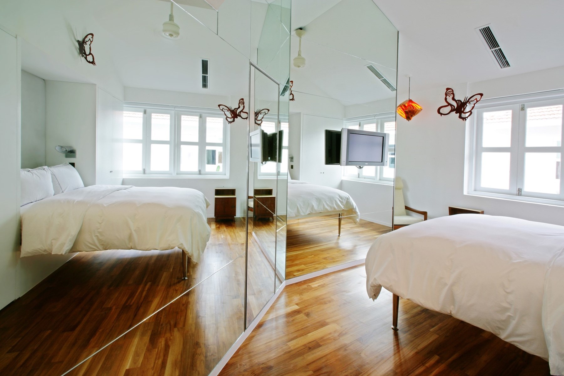 SINGAPORE New Majestic Hotel Singapore Premier Pool Room A Story By Kng Mian Tze