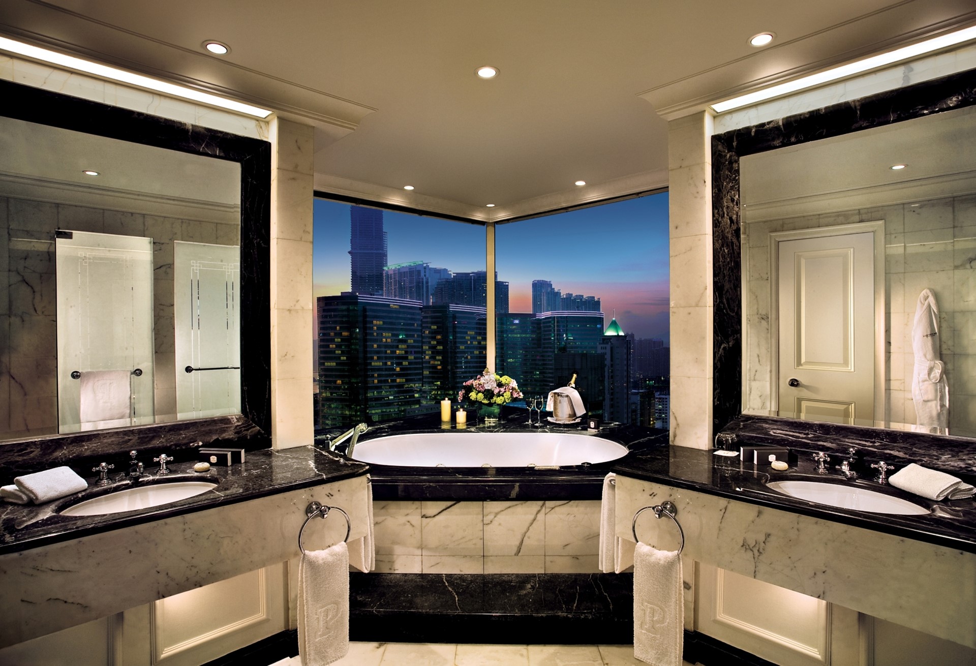 The Peninsula Hong Kong 2 