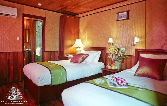 Premium Valentine Halong Bay Vietnam 4 