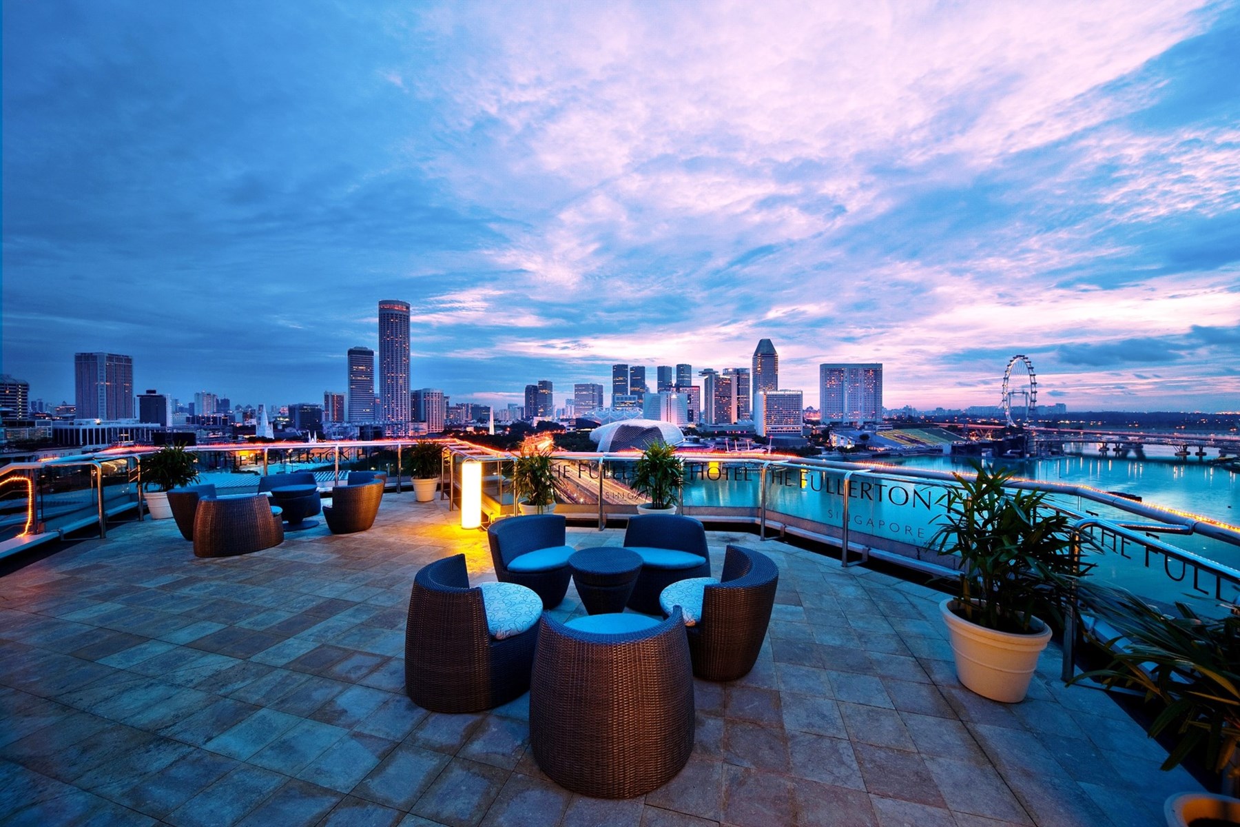 SINGAPORE N The Fullerton Hotel 9