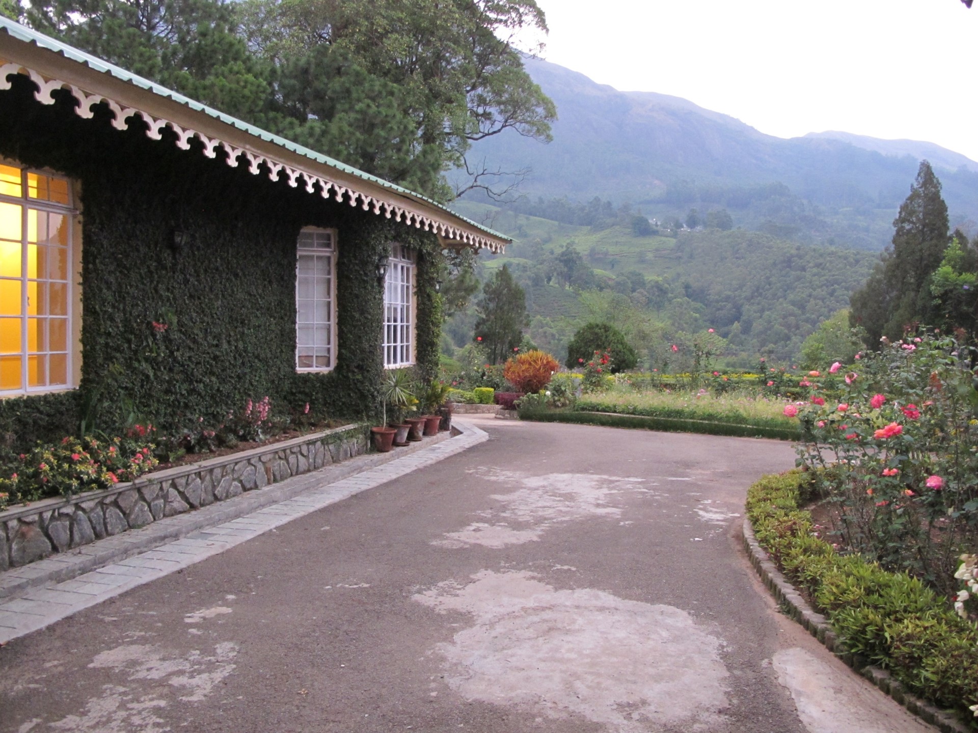 Talayar Valley Bungalow Munnar 1 