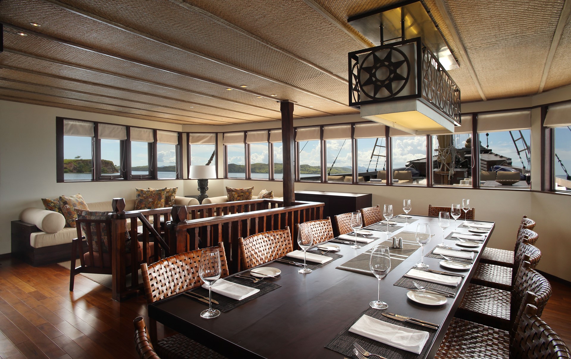 Alila Purnama Luxury Sailing Indonesia 18 
