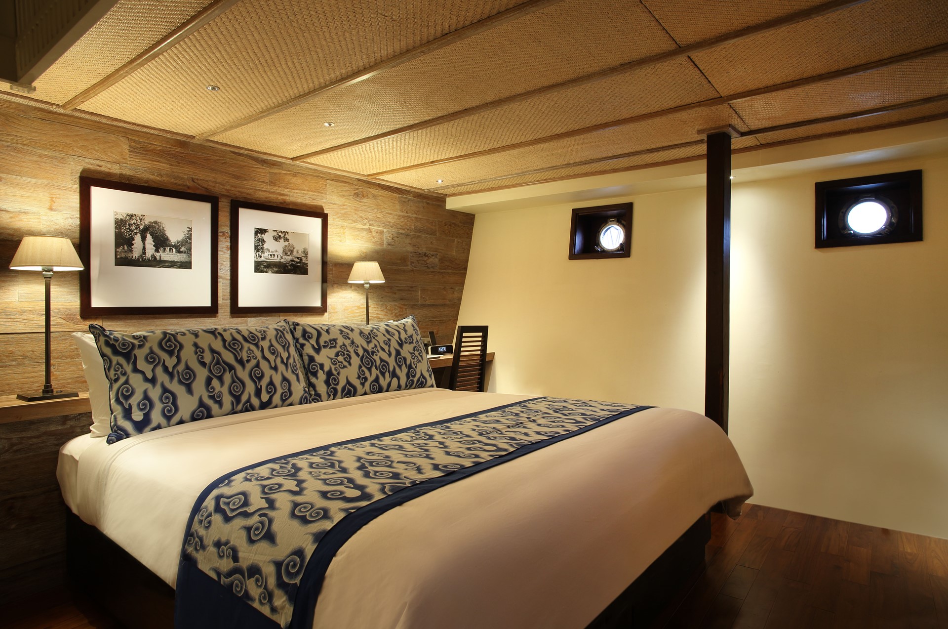 Alila Purnama Luxury Sailing Indonesia 25 