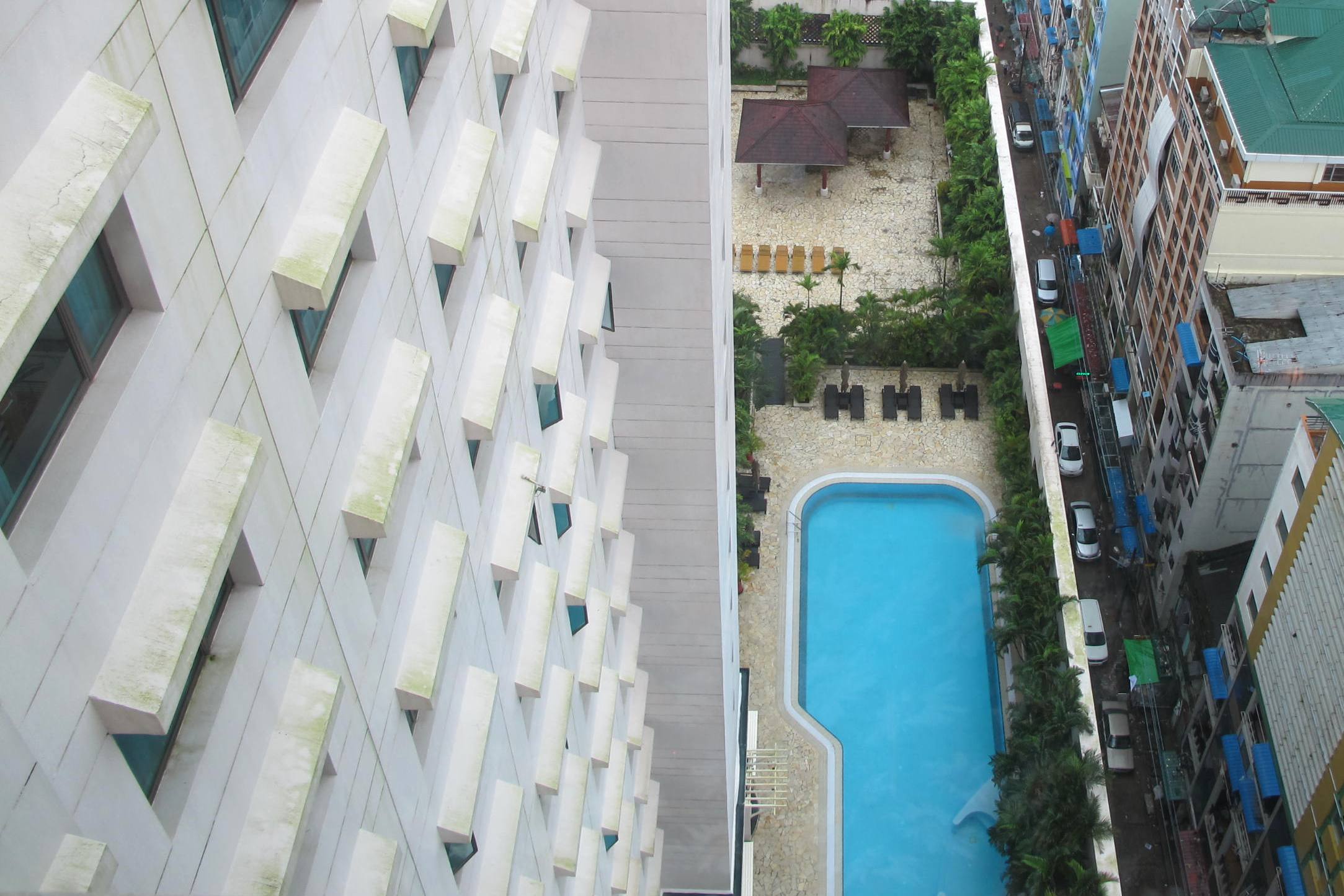 Traders Hotel Yangon Burma 3