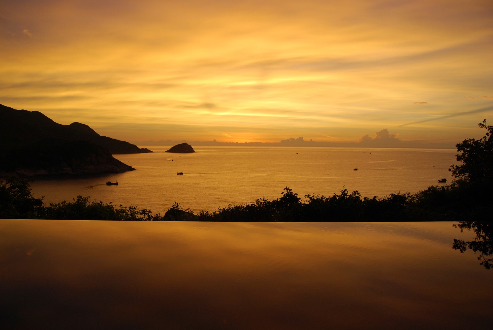 VIETNAM Amanoi Vinh Hy Bay Vietnam Sunset 2