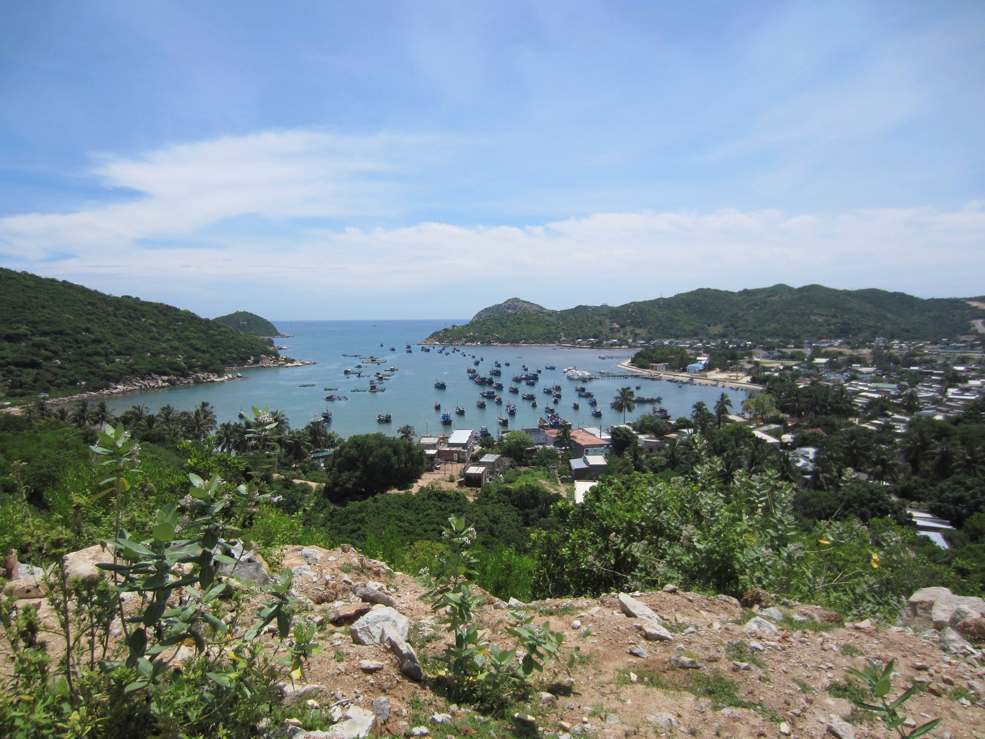 Vinh Hy Bay VIETNAM 3 