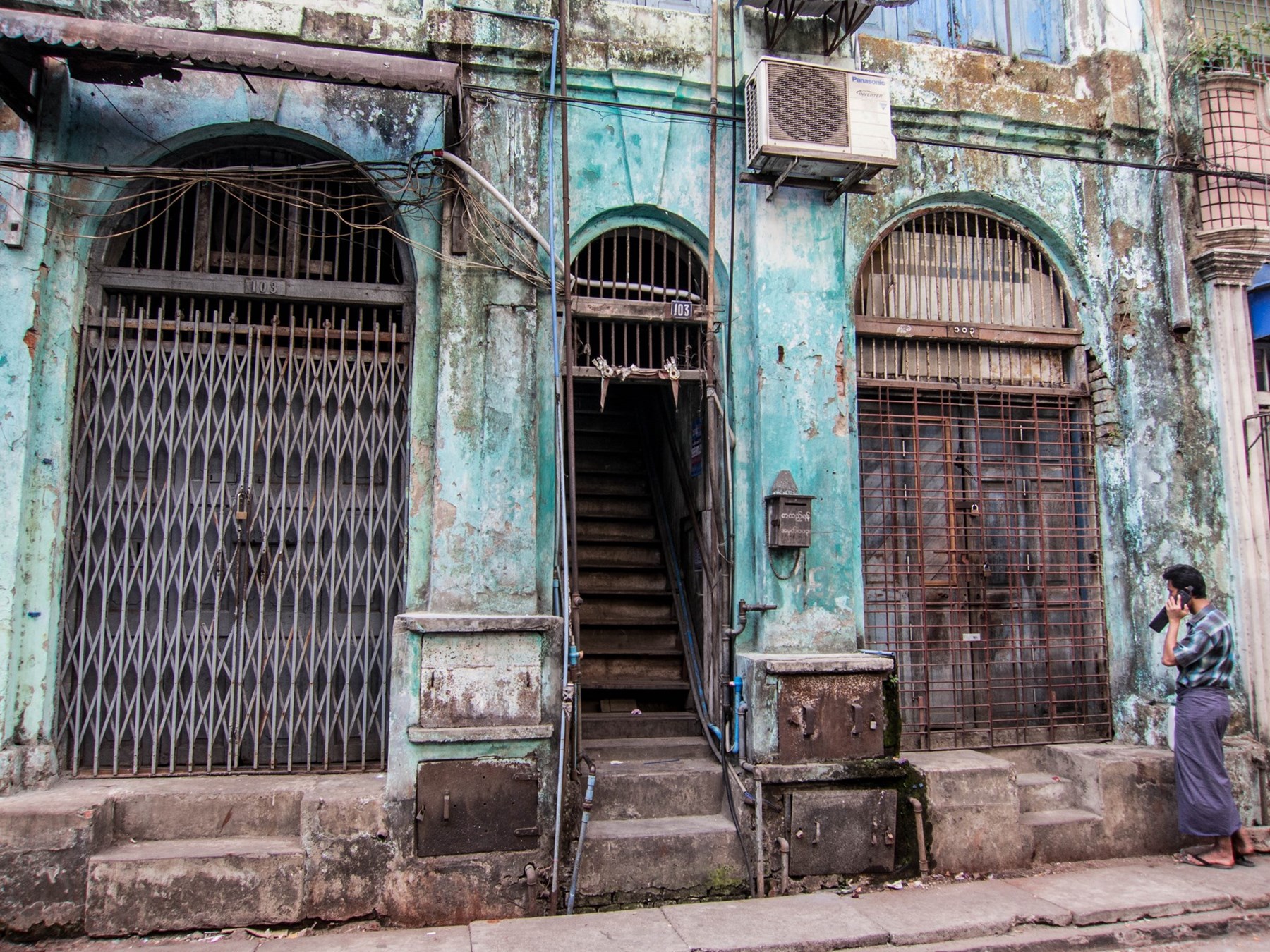 Dean Morris Burma Pics 2