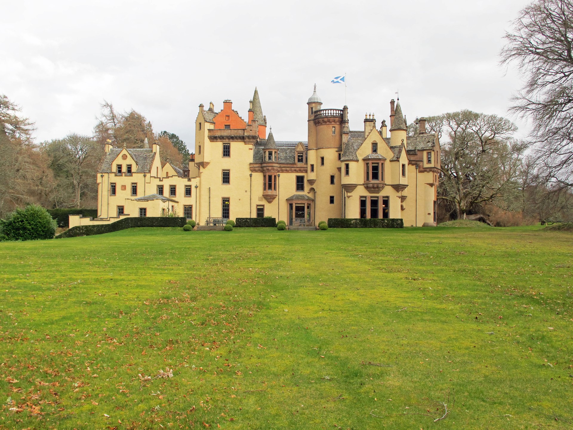 Aldourie Castle Loch Ness Scotland UK 58 