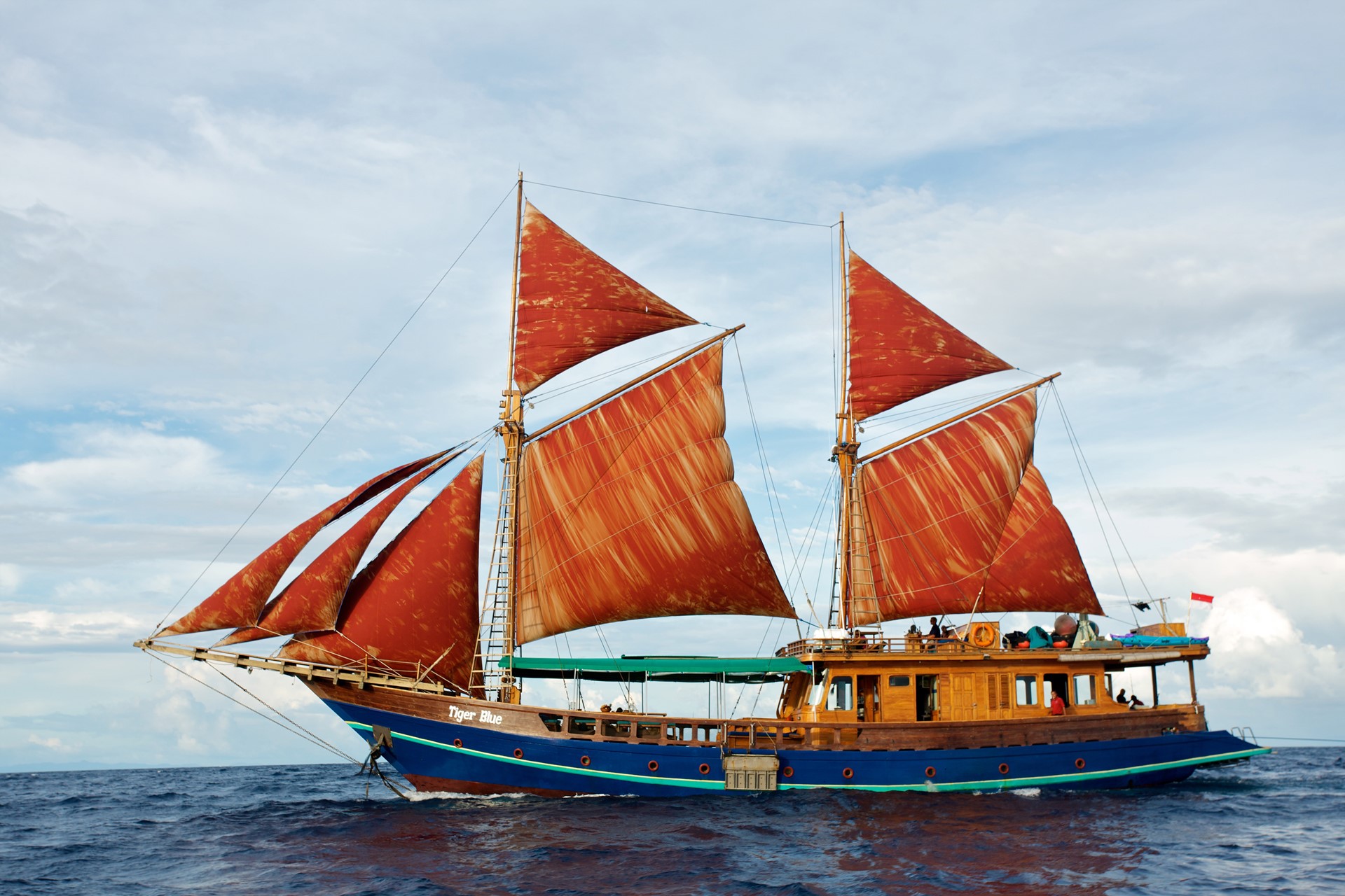 Sumba Sea Safari TIGER BLUE Indonesia