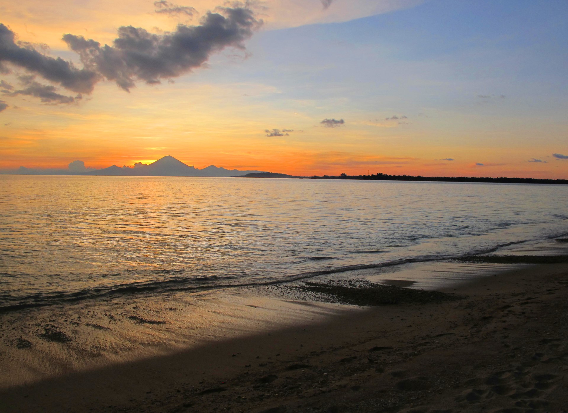 Sira Beach House Lombok Indonesia 12 