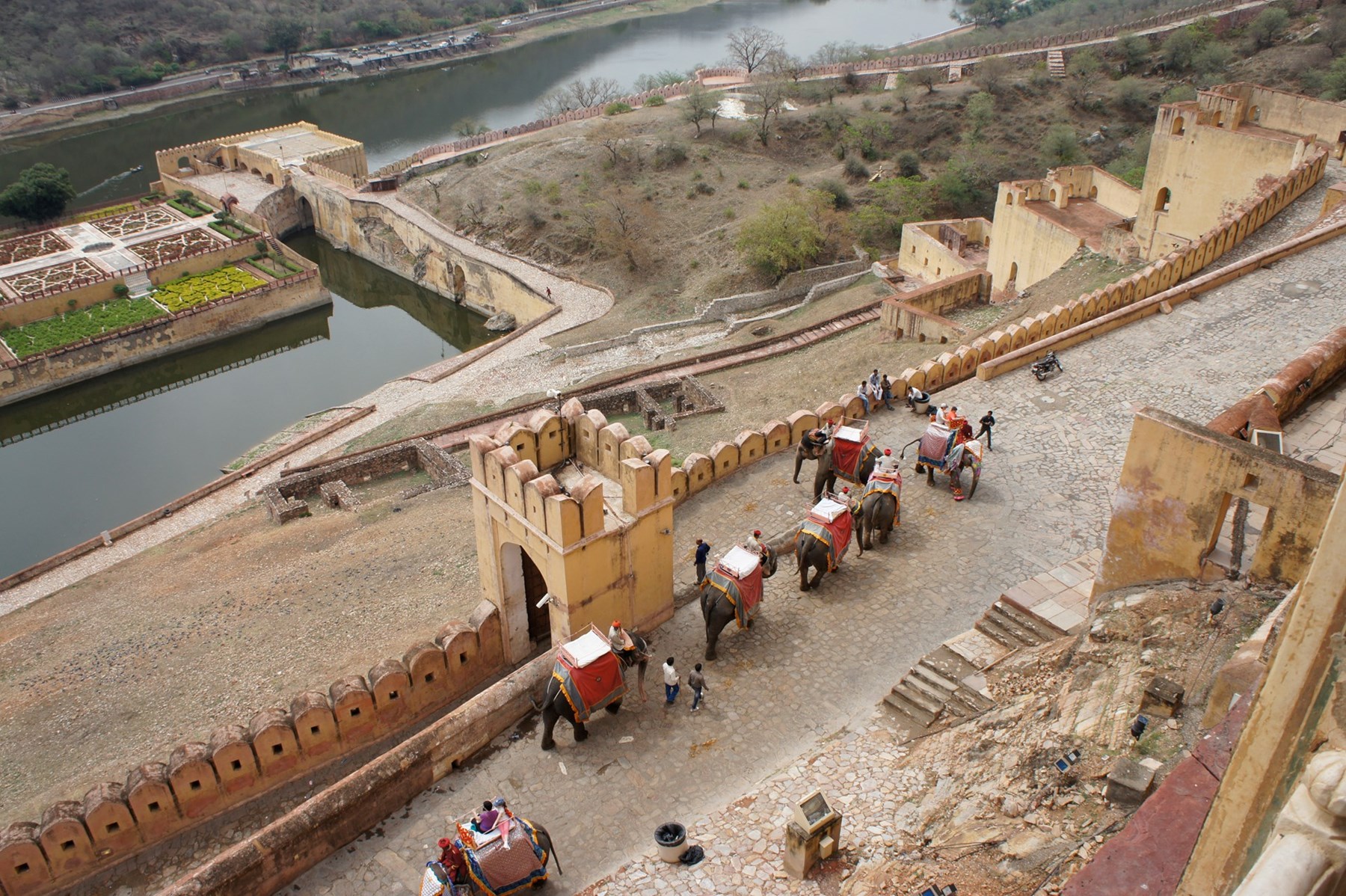 Mr Mrs Buck North India April 2014 14