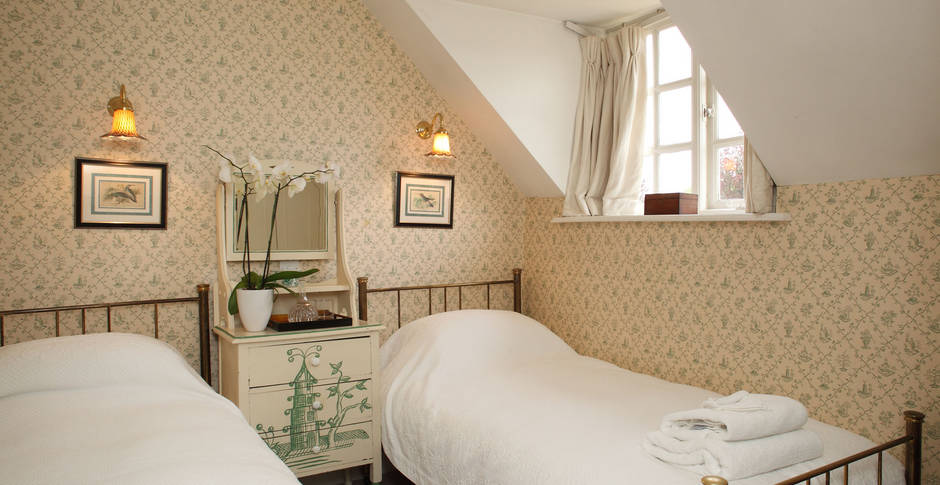 Bruern Cottages Cotswolds UK 20 