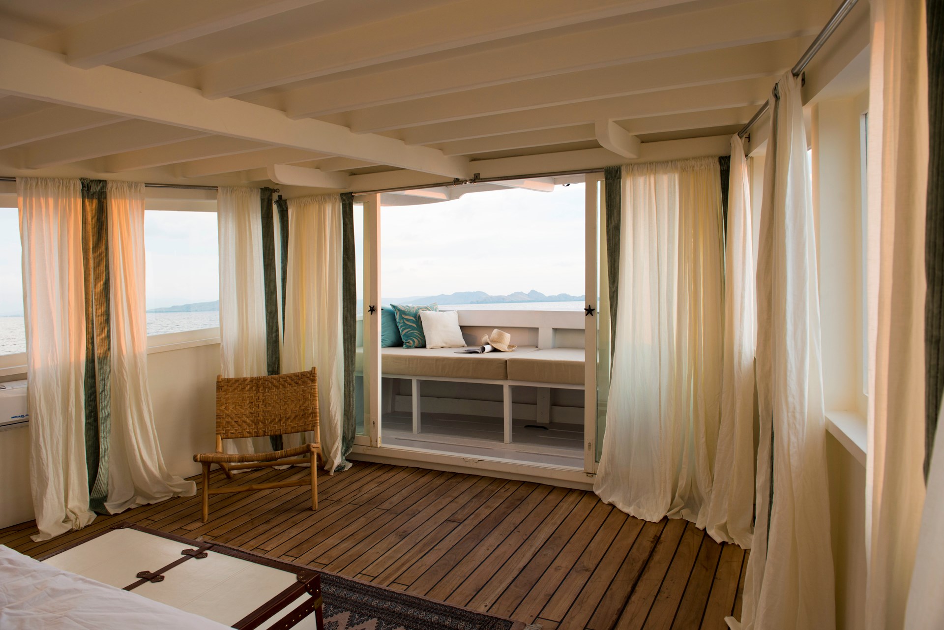 Alexa Komodo Islands Indonesia Boat 34 