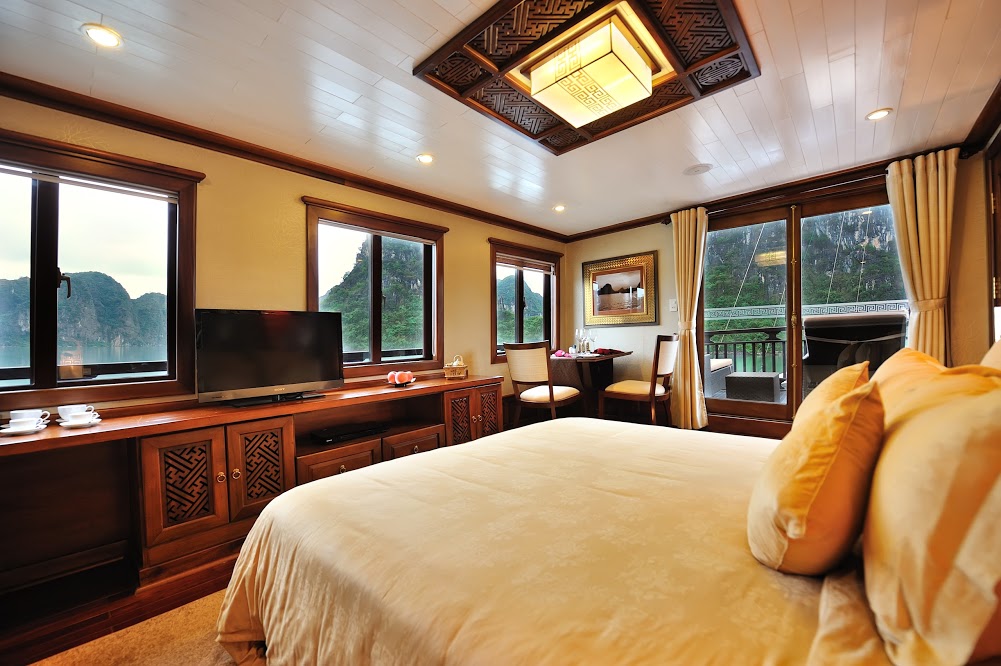 Paradise Peak Halong Bay Vietnam Boat Cruise 14 