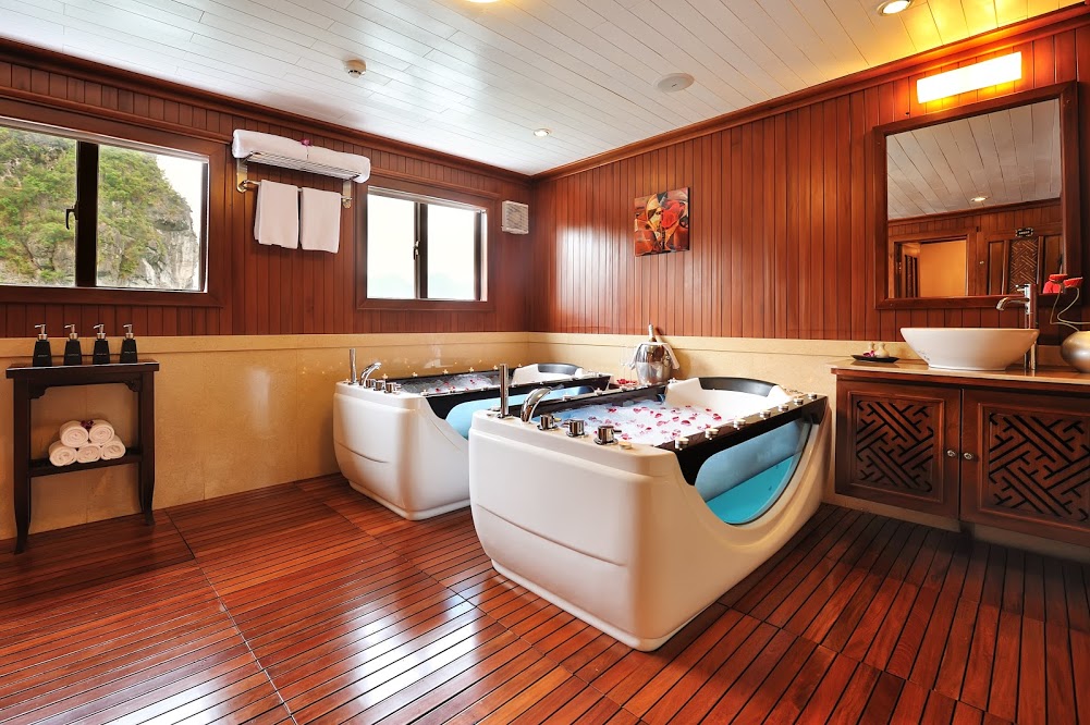 Paradise Peak Halong Bay Vietnam Boat Cruise 19 