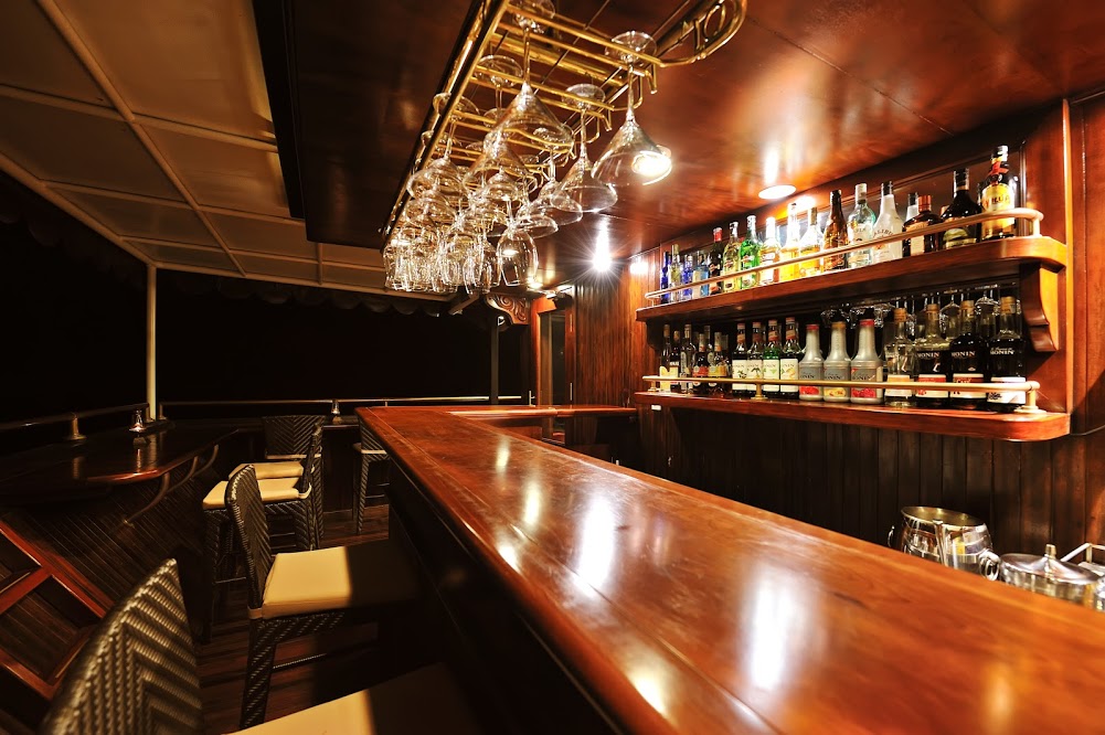 Paradise Peak Halong Bay Vietnam Boat Cruise 30 