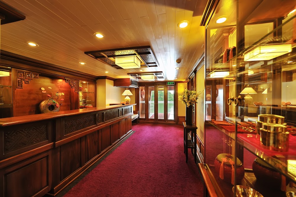 Paradise Peak Halong Bay Vietnam Boat Cruise 6 