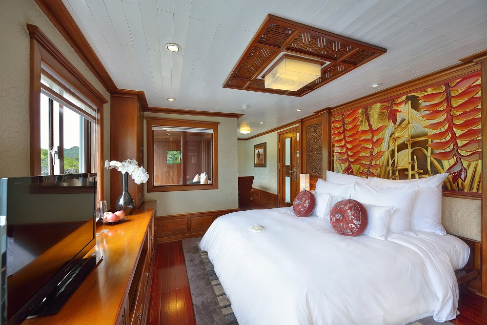 Paradise Peak Halong Bay Vietnam Boat Cruise 10 