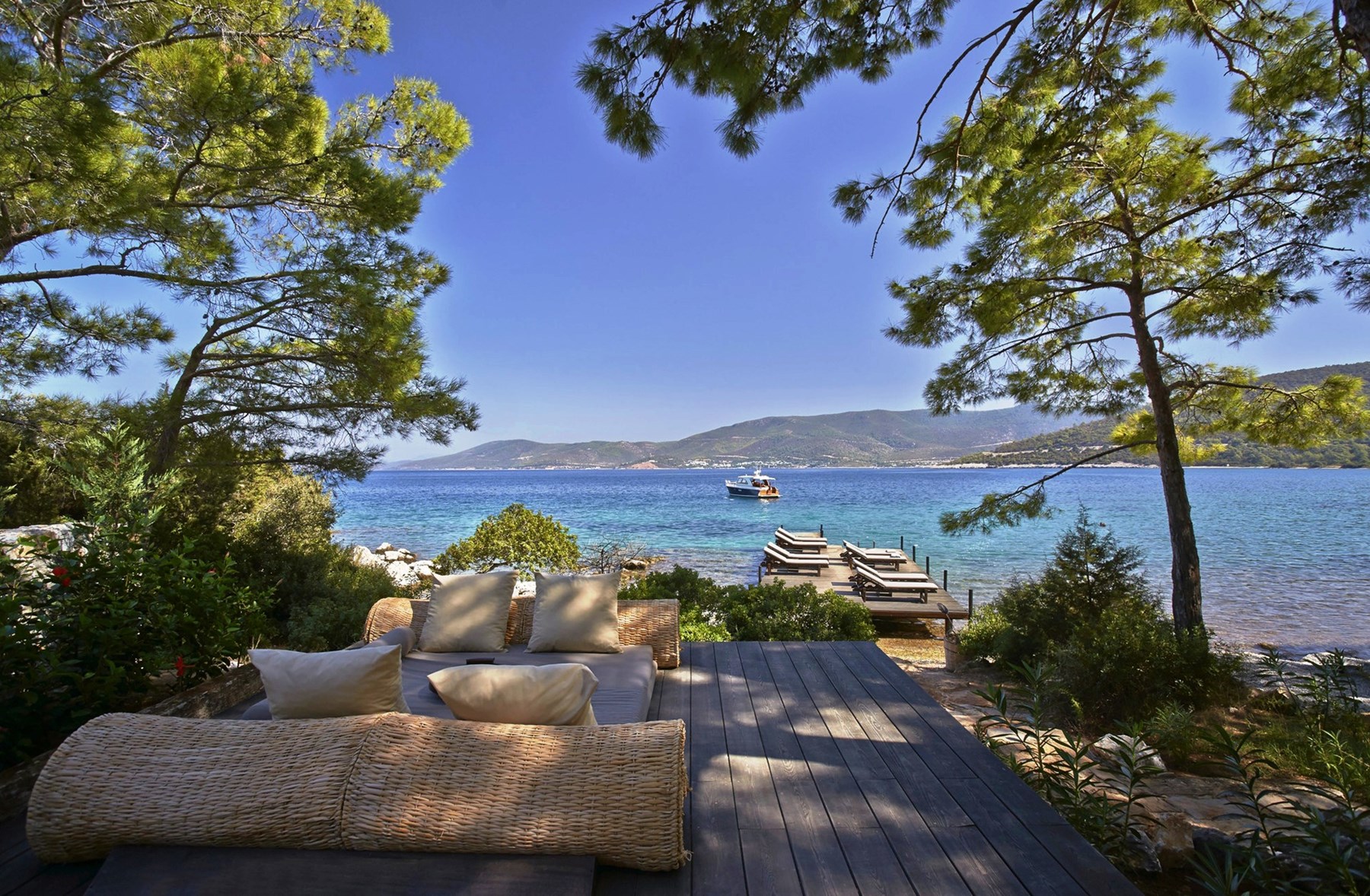 Amanruya Beach Club Lounge Terrace Lpr 2