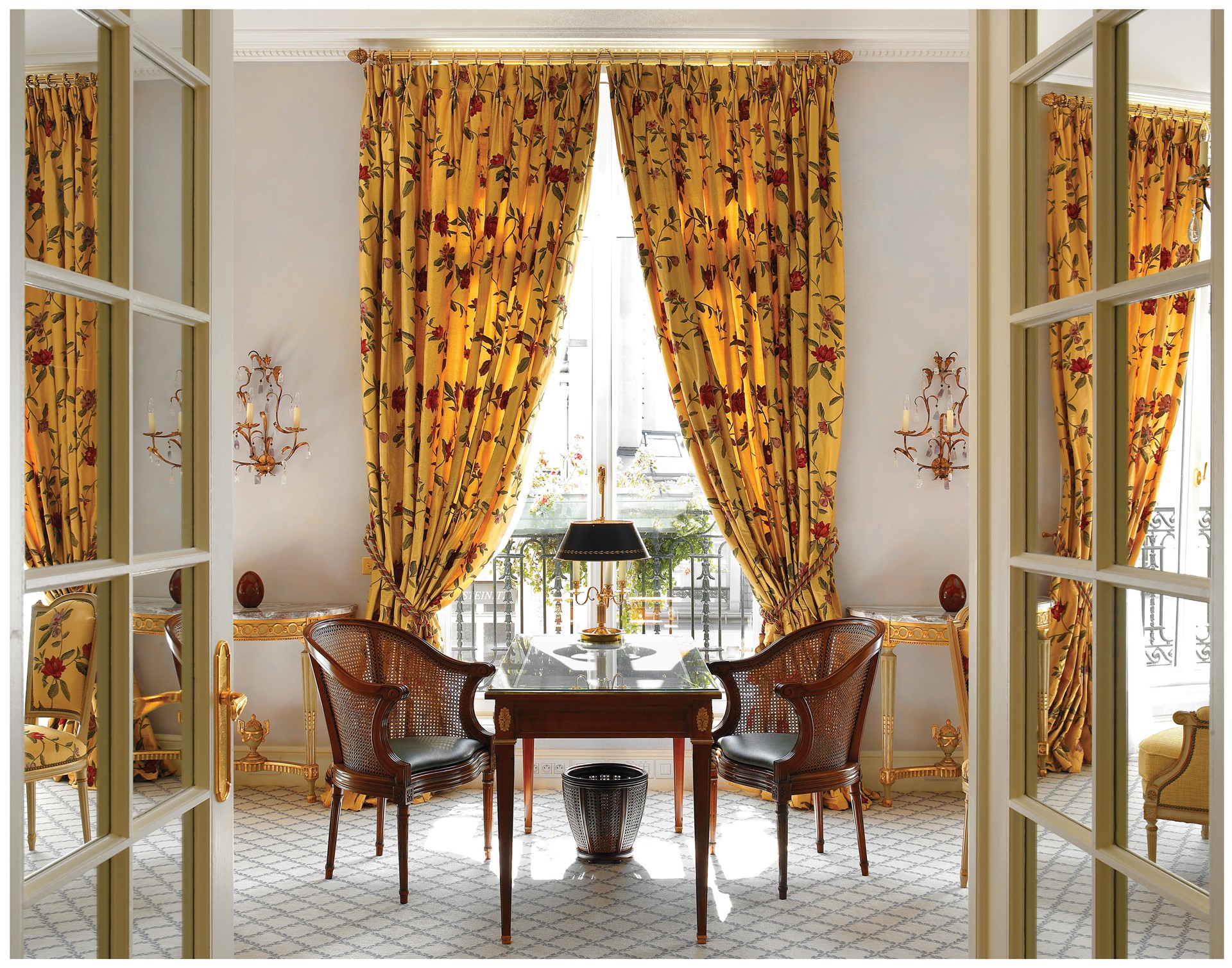 Le Bristol Paris France 17 