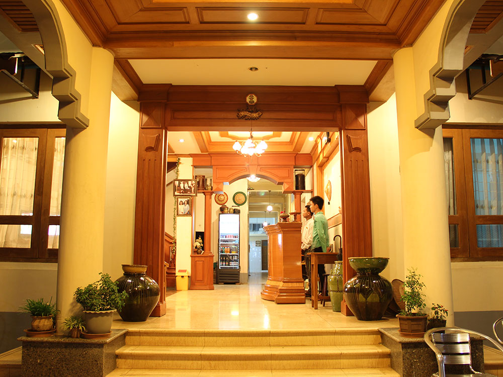 Mr Charles Hotel Hsipaw Burma 5 