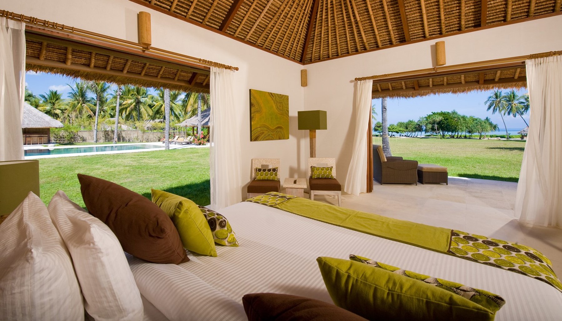 INDONESIA - Sepoi Sepoi Sea Breeze Room With View