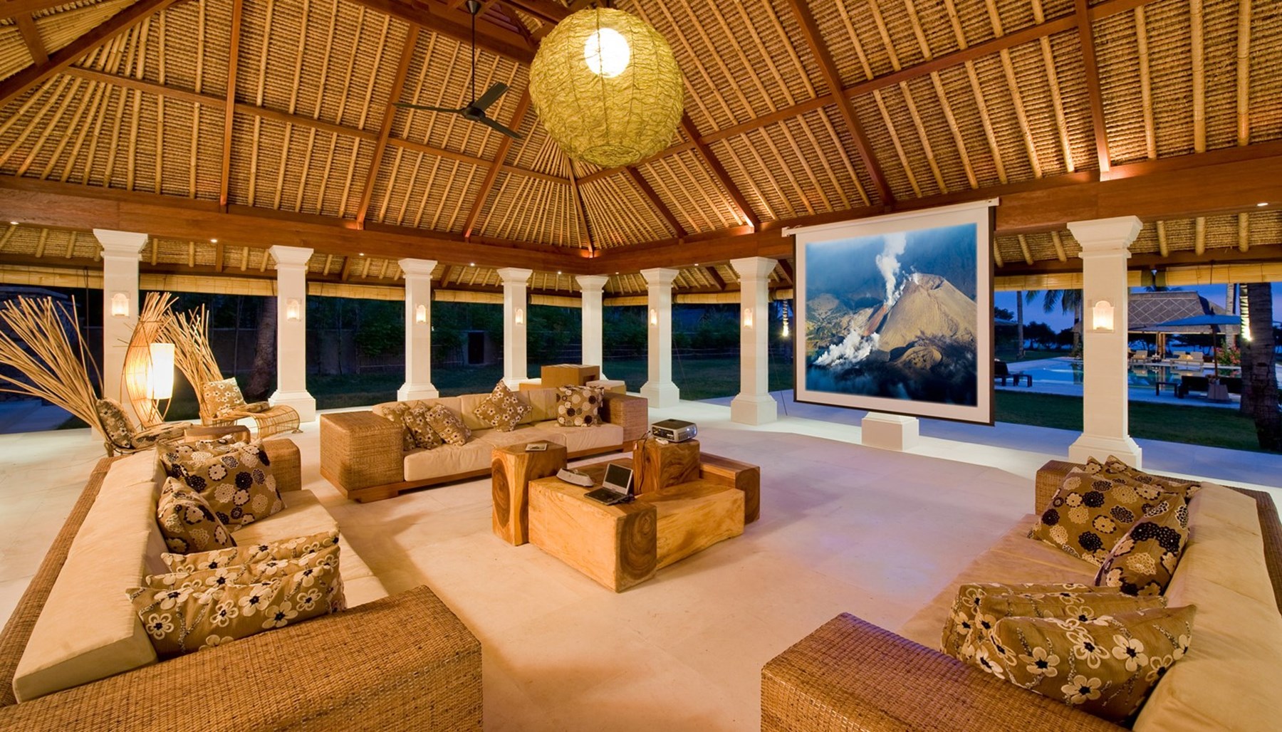 INDONESIA - Sepoi Sepoi Sitting Room Outside Cinema