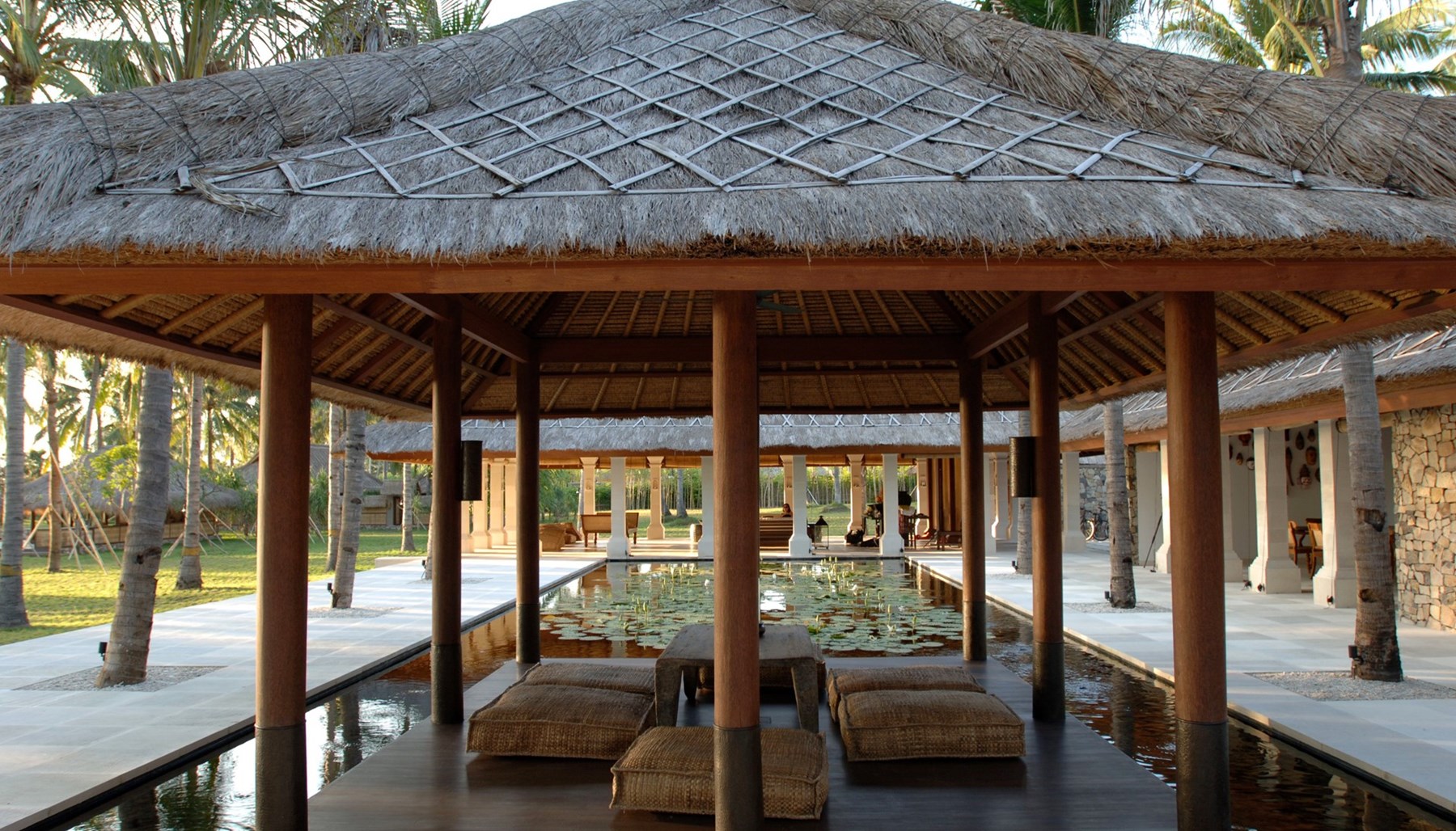 INDONESIA - Sira Beach House Dining Balai