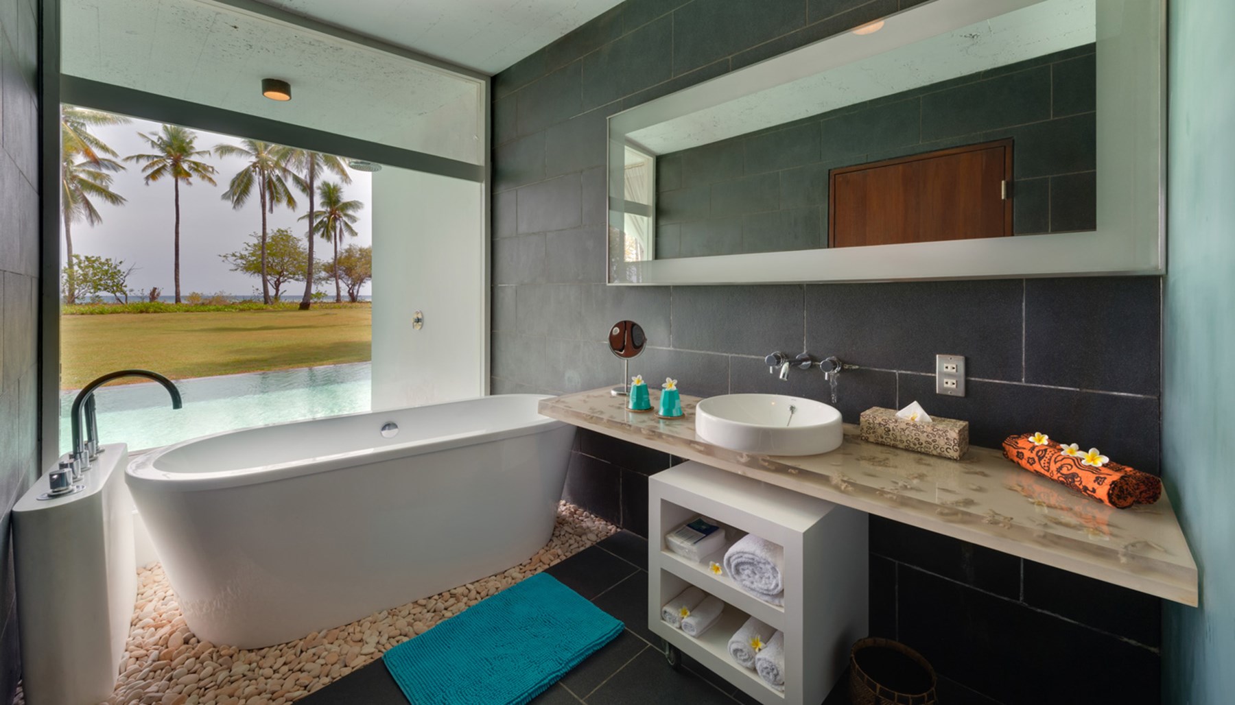 INDONESIA - Villa Sapi Guest House Bathroom