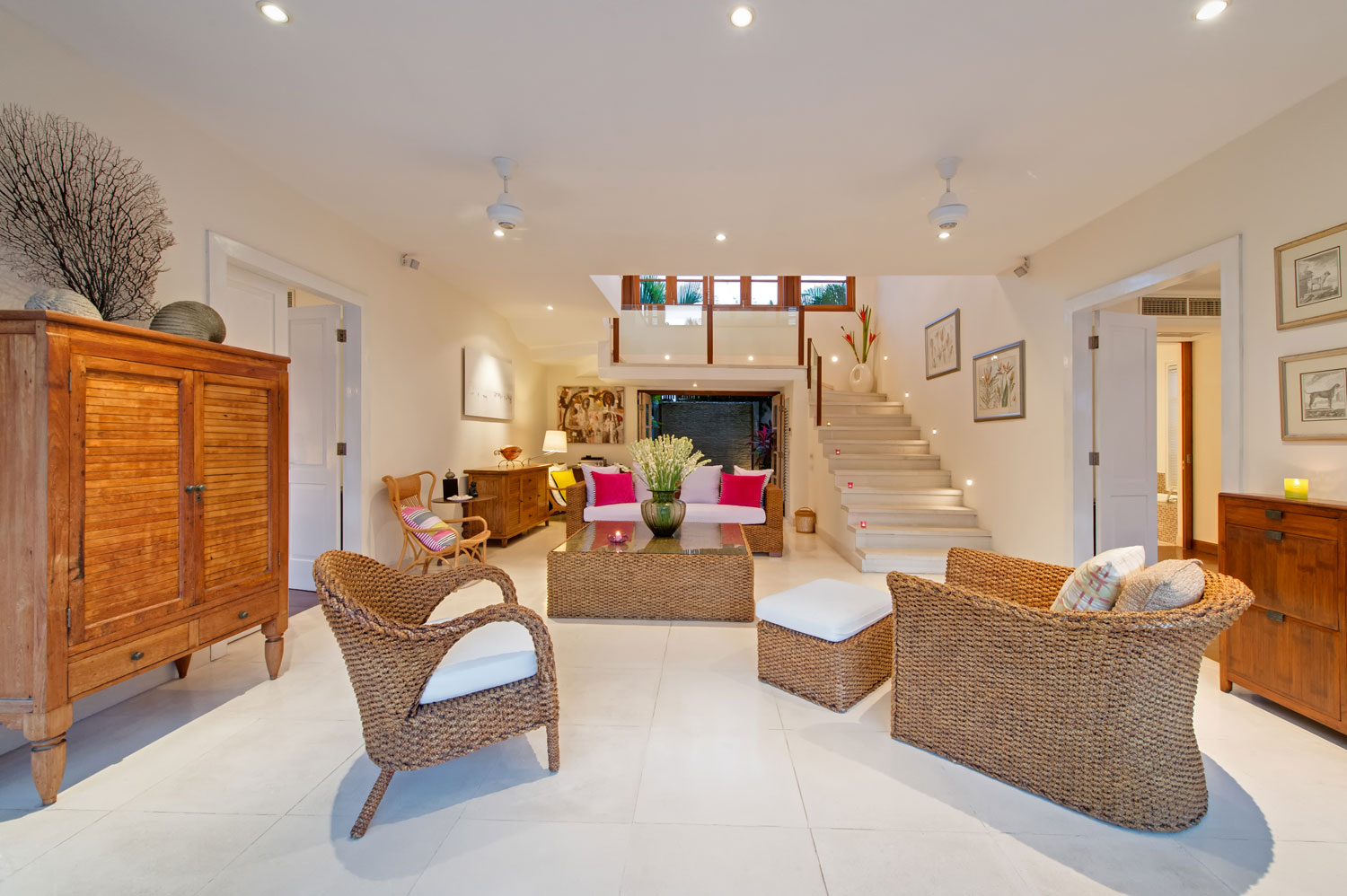 Jajaliluna Bali Indonesia 16 