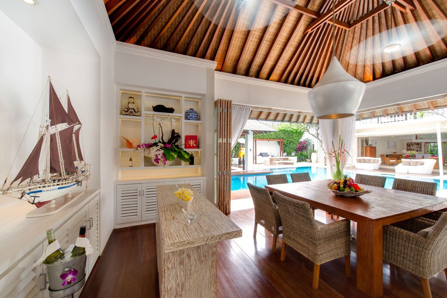 Jajaliluna Bali Indonesia 7 