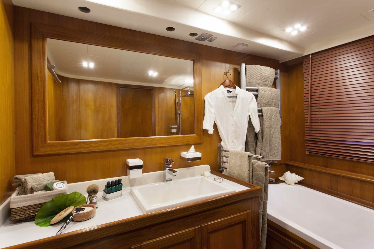 MY Drenec Mergui Archipelago Burm 7 