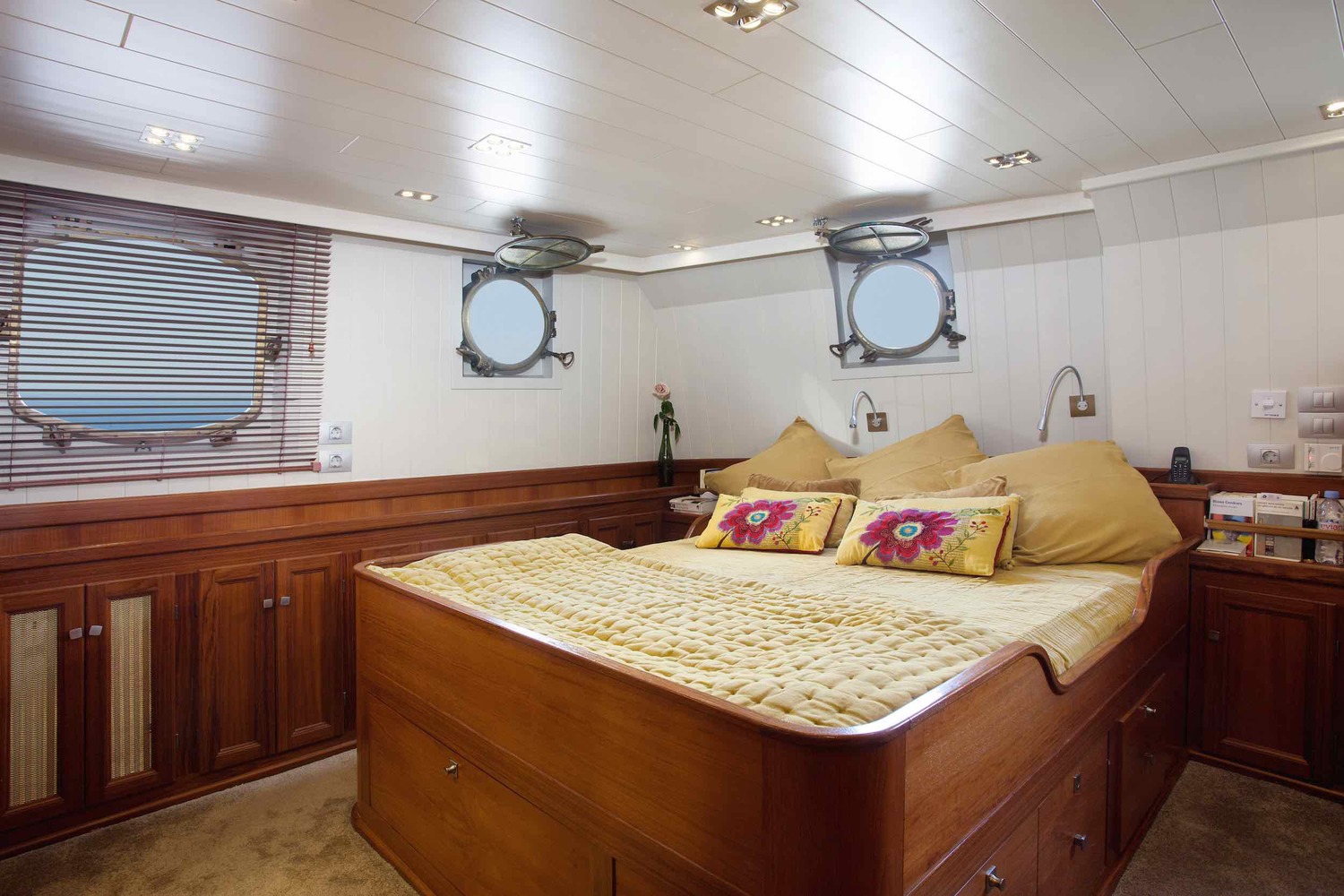 MY Drenec Mergui Archipelago Burm 9 